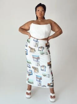Through My Eyes Maxi Skirt White Curve