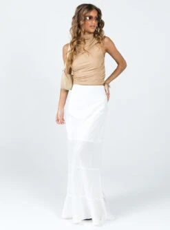 Princess Polly Raven Mid Rise Maxi Skirt White -Princess Polly Shop 1 modelinfo elise us2 20a35760 668c 49a5 a06c 7b818a40387f