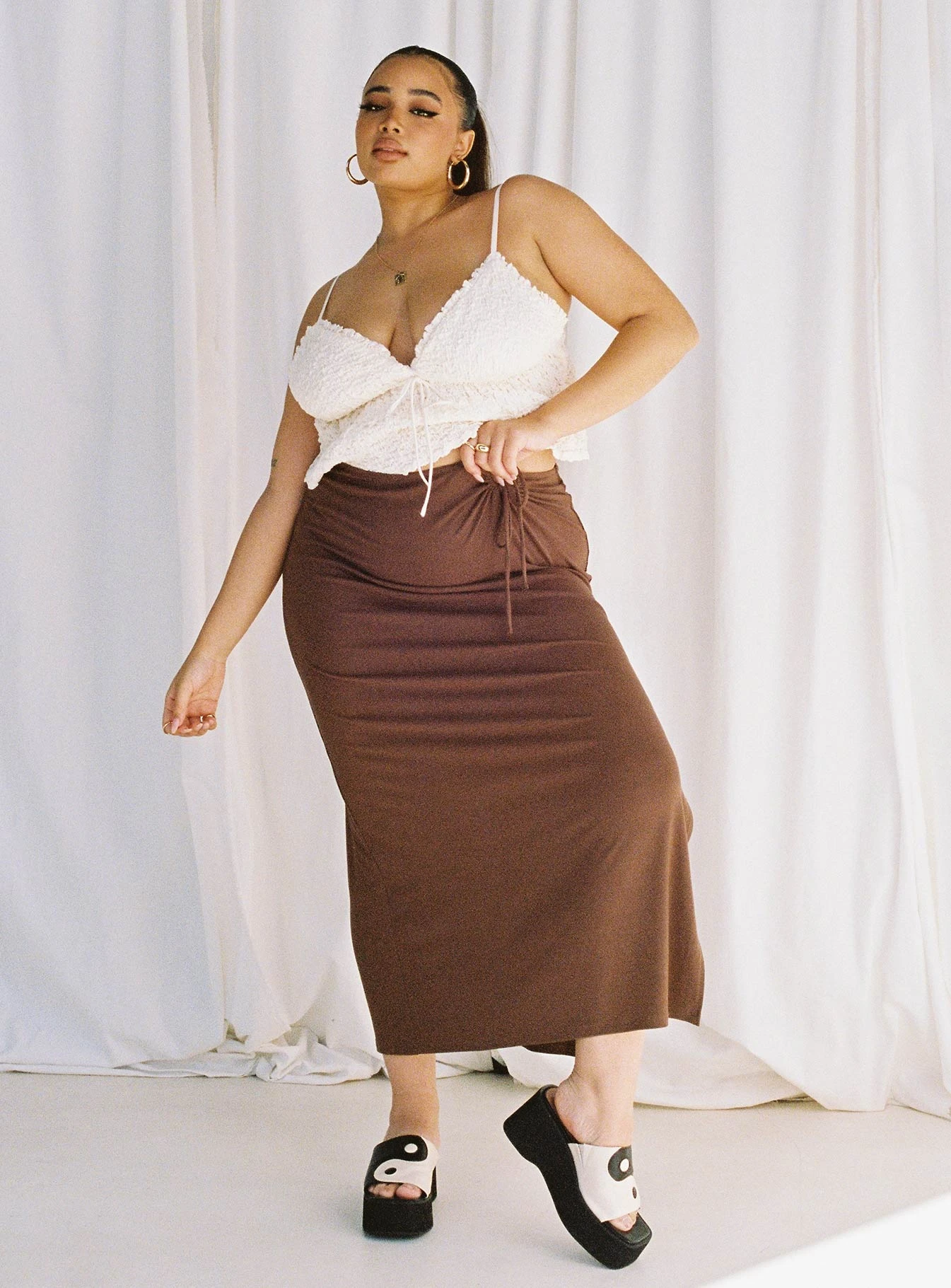 Caroline Midi Skirt Brown Curve 2 Caroline Midi Skirt Brown Curve - Image 2