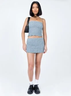 Princess Polly Popcorn Dream Mini Skirt Blue -Princess Polly Shop 2 modelinfo Elle us4 456f15ab d505 4685 9011 35c2f8ebbf18