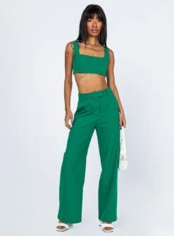 Princess Polly Huxley Set Green -Princess Polly Shop 2 modelinfo Feturi us2 4c1ad2d3 fdf0 4a3a b2a6 fb738b47ab80