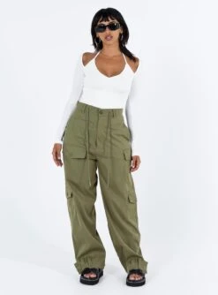 Shari Bolero Bodysuit White -Princess Polly Shop 2 modelinfo bodor us4 ca9badff 053a 4003 91e2 6b66d0789e55