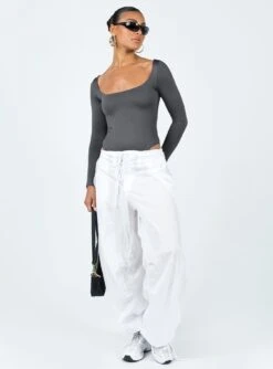 Princess Polly Ellery Bodysuit Grey -Princess Polly Shop 2 modelinfo christy us2 bef07965 bdba 4831 93df d272823eccaa