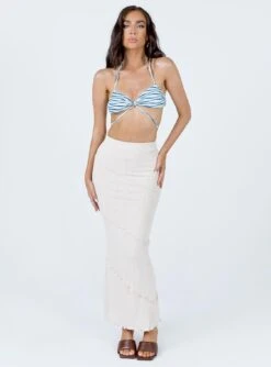 Princess Polly Oscar Maxi Skirt Beige -Princess Polly Shop 2 modelinfo izy US2 4135920b 40cc 42ba bd77 959914ea2e9f