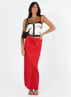 Princess Polly Tamra Maxi Skirt Red -Princess Polly Shop 2 modelinfo josie us2 c739f320 c16a 4a9e af85 a7e5373416c1