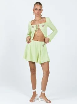 Saleya Mini Skirt Green 7 Saleya Mini Skirt Green -Princess Polly Shop 2 modelinfo kiana us2 f5d9a726 e0ee 4312 b19b 7055247c7c0d