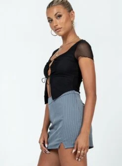 Princess Polly Jarden Mini Skirt Grey Pinstripe -Princess Polly Shop 3 modelinfo Alexis us2 db19a4c8 78f6 422a a8c9 a577bd7eb712
