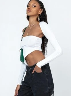 Koslo Bolero Top White -Princess Polly Shop 3 modelinfo Ayanna us2