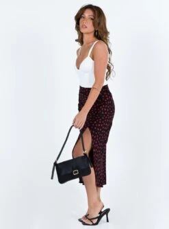 Mabel Midi Skirt Petite -Princess Polly Shop 3 modelinfo Belle us2 884b6d39 dbad 44ca 9233 0ae8808850e6