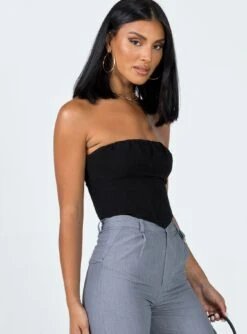 Darbie Strapless Top Black 8 Darbie Strapless Top Black -Princess Polly Shop 3 modelinfo Christy us4 e7afba8d 361c 4285 8975 7dcbfcbf85c1