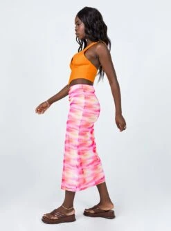 Princess Polly Sunset Trip Midi Skirt Pink -Princess Polly Shop 3 modelinfo Cynthia us4 08a16be9 ccbf 4b4b 8e33 4ad6df78847e