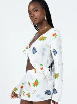 Drawn To You Top Multi 8 Drawn To You Top Multi -Princess Polly Shop 3 modelinfo Cynthia us4 4b8183ef dea7 43bb ab7c fdd7020110a4