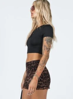Princess Polly Lidya Ultra Micro Mini Skirt Leopard -Princess Polly Shop 3 modelinfo Emma Leigh US4 a37f38df 5f25 4003 98af d7876272e03d