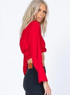French Kiss Twist Shirt Red -Princess Polly Shop 3 modelinfo Ira us2 fff80fc6 7885 4ca7 8fa1 84df39c7610b