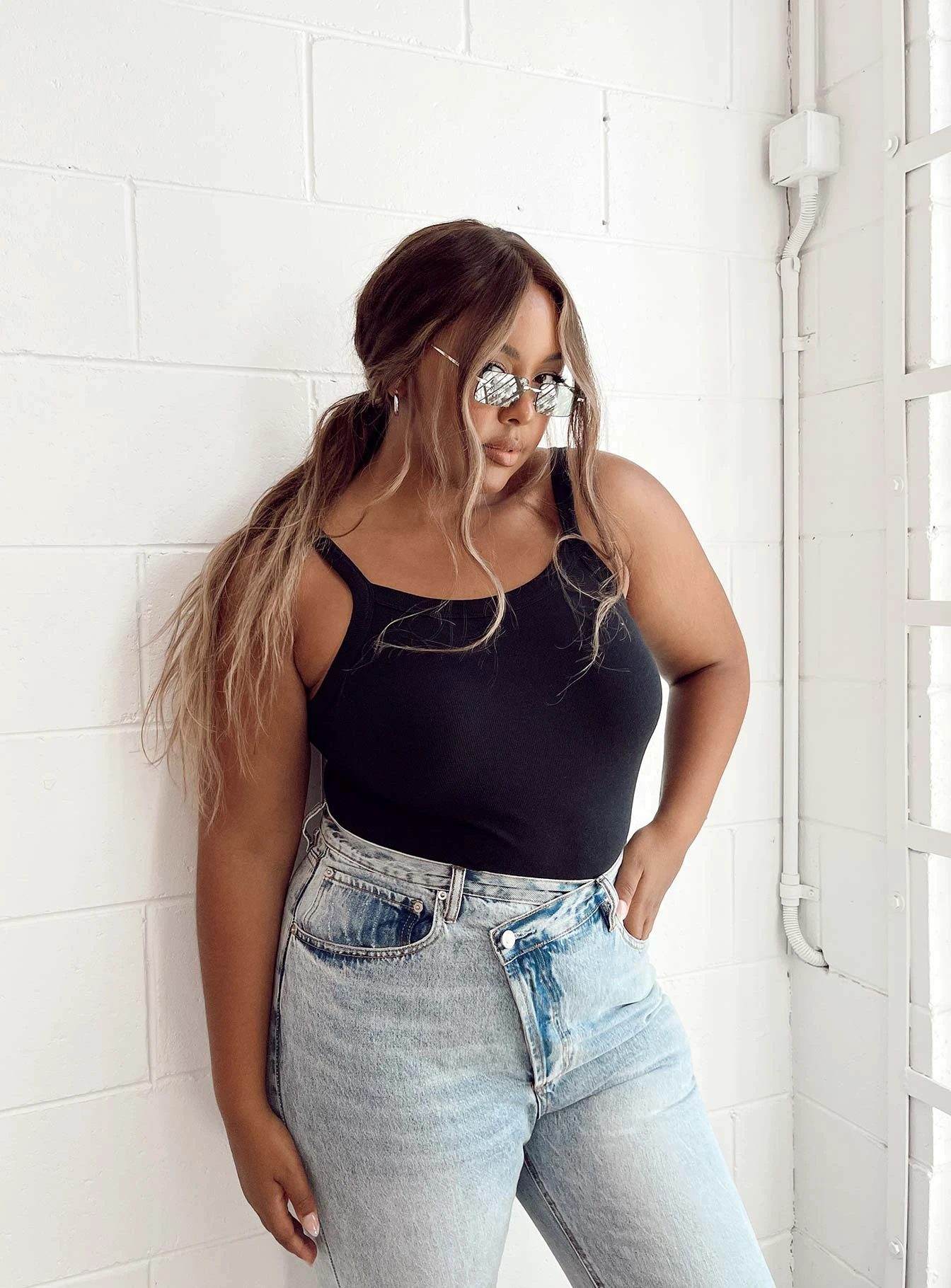 Lindsey Bodysuit Black Curve 8 Lindsey Bodysuit Black Curve - Image 8