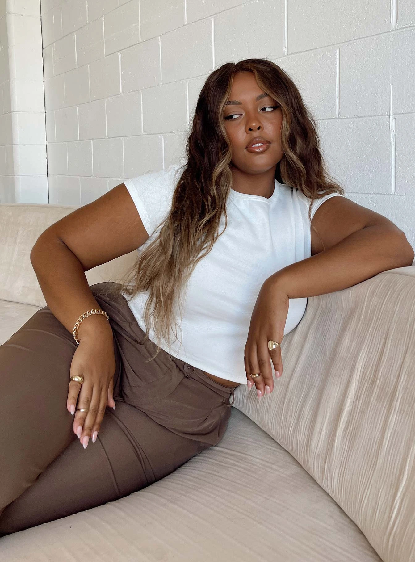 Celsey Top White Curve 3 Celsey Top White Curve - Image 3