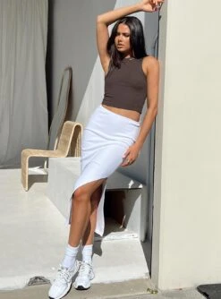 Opie Maxi Skirt White 6 Opie Maxi Skirt White -Princess Polly Shop 3 modelinfo Paris us2 fd3c8ad5 b1bf 449b b161 40819d17a0b7