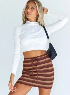 Motel Tuwi Skirt Multi Stripe Brown 6 Motel Tuwi Skirt Multi Stripe Brown -Princess Polly Shop 3 modelinfo alexis us2 99573211 baf3 43da adb0 67341a023803