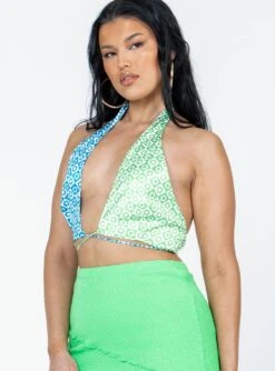 Princess Polly Vance Top Multi -Princess Polly Shop 3 modelinfo alicia us8 3ce190f4 3676 495c ba94 db0b940a6ebc