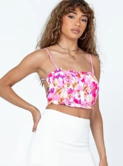 Princess Polly Ruth Top Pink Floral -Princess Polly Shop 3 modelinfo alyssa us4 de3f2b8f 79f3 4543 84df 9fefb1c8a5e7