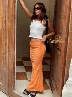 Princess Polly Oscar Maxi Skirt Orange -Princess Polly Shop 3 modelinfo carla us4 fc66c701 3ada 4474 b1a3 09c83a411f6a