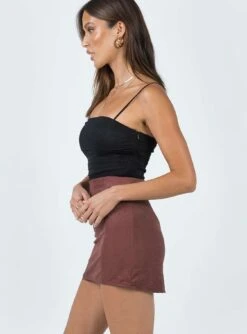 Princess Polly Peony Mini Skirt Brown -Princess Polly Shop 3 modelinfo casey us2 9afa171e ef4f 4dc0 9574 b9c0d56660b6