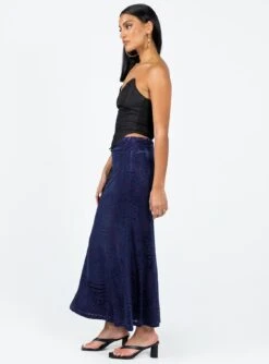 Princess Polly Braxton Maxi Skirt Blue -Princess Polly Shop 3 modelinfo christy us2 e232338a 84c6 4c2d 84ba 3090436663ef