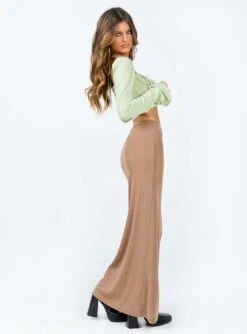 Princess Polly Robbin Maxi Skirt Beige -Princess Polly Shop 3 modelinfo elise us2 978b2eb7 b0d3 4b3f 86d3 0ff28a6a8f75