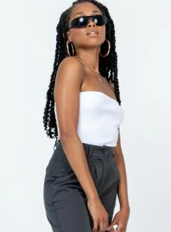 Keala Strapless Bodysuit White -Princess Polly Shop 3 modelinfo idania us2 2d9d3e97 64ed 496c bb26 4002c91e3e9e