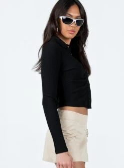 Princess Polly Trey Long Sleeve Top Black -Princess Polly Shop 3 modelinfo josephine us2 0cab7c11 a2ae 482b a653 58fd03fc0c64