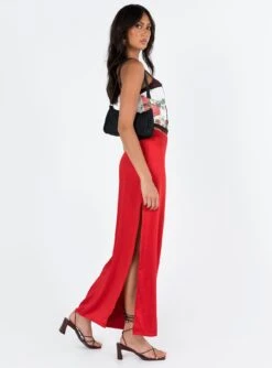 Princess Polly Tamra Maxi Skirt Red -Princess Polly Shop 3 modelinfo josie us2 31b3f241 debf 48e5 95ec c89fd2b37a79