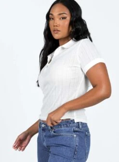 Princess Polly Long Beach Polo Top Cream -Princess Polly Shop 3 modelinfo rheanna us6 324a2c33 40b7 484f 8712 2b28a495a0ba