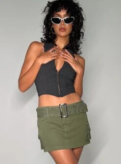 Princess Polly Iconic Cargo Mini Skirt Khaki -Princess Polly Shop 3 modelinfo tamika us2 509c6b2b 639e 4007 9673 31b64b3794ec