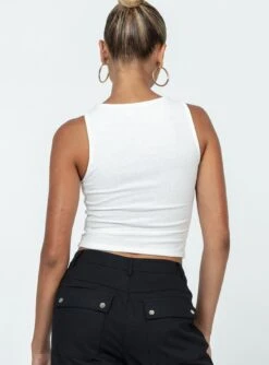 Princess Polly Shaina Top Ivory -Princess Polly Shop 4 modelinfo Alexis us2 e0dfd054 b456 4549 b577 71f953b45f3a