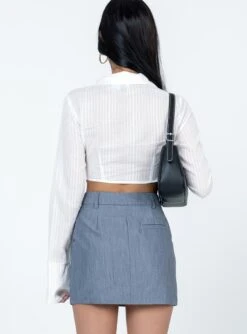 Princess Polly Down To Business Long Sleeve Top White -Princess Polly Shop 4 modelinfo Natasha us0 92732d3d 0abc 4c19 80ae d903ab11fb5d