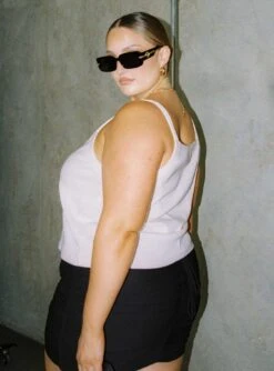 Ashby Top White Curve 7 Ashby Top White Curve -Princess Polly Shop 4 modelinfo Riley us14 14f6a11d 7b91 4232 aaca 44482f111913