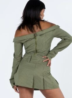 Valentina Cargo Mini Skirt Green Pinstripe -Princess Polly Shop 4 modelinfo bodor us4 3ac813dc 00f8 4436 bc88 1fa52629cee0