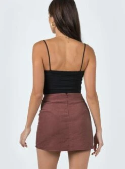 Princess Polly Peony Mini Skirt Brown -Princess Polly Shop 4 modelinfo casey us2 254c515f 5b60 43c3 8321 78ca02734d78
