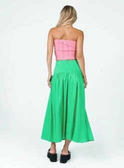 Princess Polly Carol Maxi Skirt Green -Princess Polly Shop 4 modelinfo chloe e us2 202cda0a fa4d 4a3c 9442 40e00ae95174