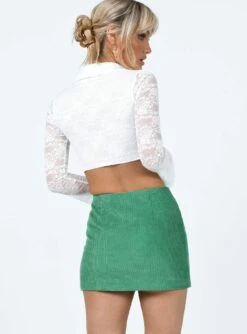 Princess Polly Selby Cord Mini Skirt Green -Princess Polly Shop 4 modelinfo chloeeden us2