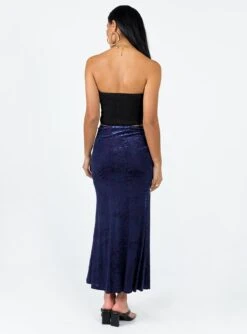 Princess Polly Braxton Maxi Skirt Blue -Princess Polly Shop 4 modelinfo christy us2 7ed68ee7 1fd8 41af 940c 080979d7ca06