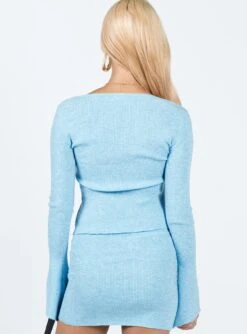 Indias Long Sleeve Top Blue -Princess Polly Shop 4 modelinfo dechen us4 619ae76a 3693 4dda 9680 04c1219bd1e1