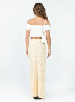 Princess Polly Shaneal Midi Skirt Yellow -Princess Polly Shop 4 modelinfo elise us2 188f6ec5 e66d 438f bf48 3fb226ee6da9
