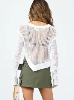 Princess Polly Iconic Cargo Mini Skirt Khaki -Princess Polly Shop 4 modelinfo elise us2 3