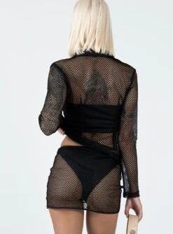 Princess Polly Star Crossed Micro Skirt Black -Princess Polly Shop 4 modelinfo emma leigh us4 123f2628 d90d 4881 9a5e 89409016e451