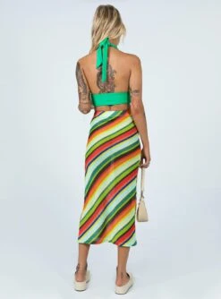 Princess Polly Sorella Maxi Skirt Green -Princess Polly Shop 4 modelinfo emma leigh us4 bfc42d3c 79e9 4471 aec2 61d87bc81ea5