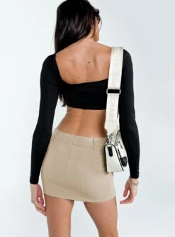 Motel Wahip Mini Skirt In Soft Tailoring Beige -Princess Polly Shop 4 modelinfo josephine us2 37c47b37 9280 49cf 9bbf 8e70dbbc203d