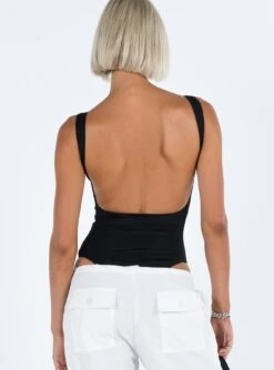 Coomba Backless Bodysuit Black -Princess Polly Shop 4 modelinfo kauri us2 da6e7ef1 865f 4fca 9214 e4b2c2c61f84