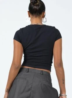 Princess Polly Roll The Dice Top Tee Black -Princess Polly Shop 4 modelinfo lola us4 dbaaf35c 0025 4e72 90cb 8ea76e10f083