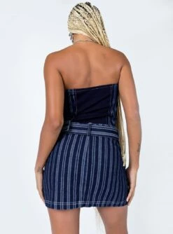 Princess Polly Fernley Skirt Blue -Princess Polly Shop 4 modelinfo lola us4 deeb1dfc 2482 4385 8f67 d1e9f3001ee4